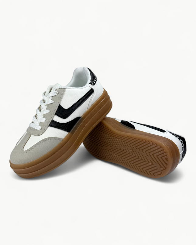Zapatilla Nova ®