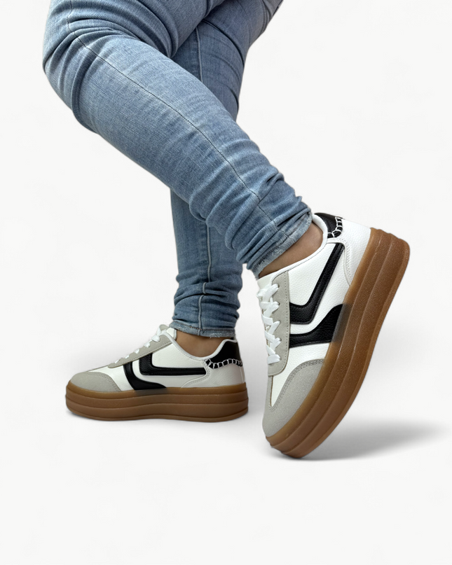 Zapatilla Nova ®