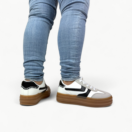 Zapatilla Nova ®